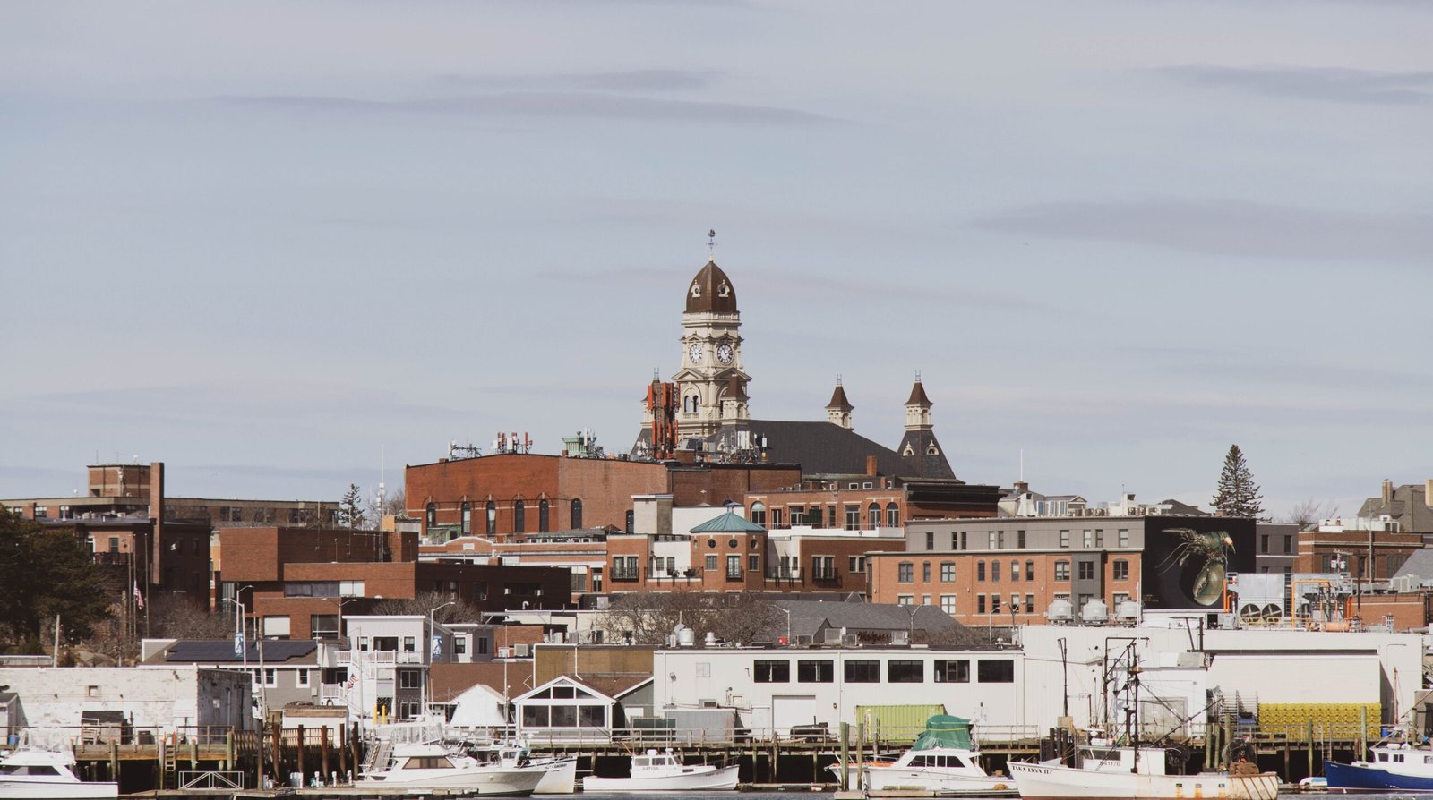 Stroll along the iconic Gloucester Harborwalk for stunning waterfront views