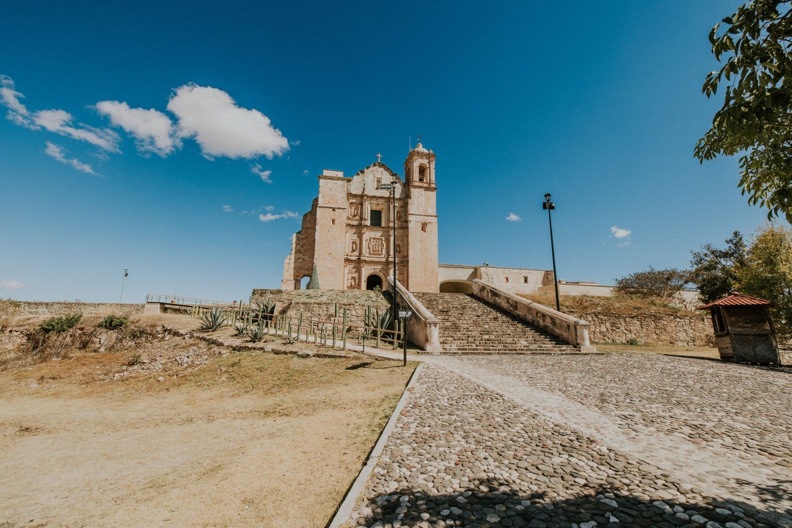 Certainly! Here are 25 of the best things to do in Oaxaca:
