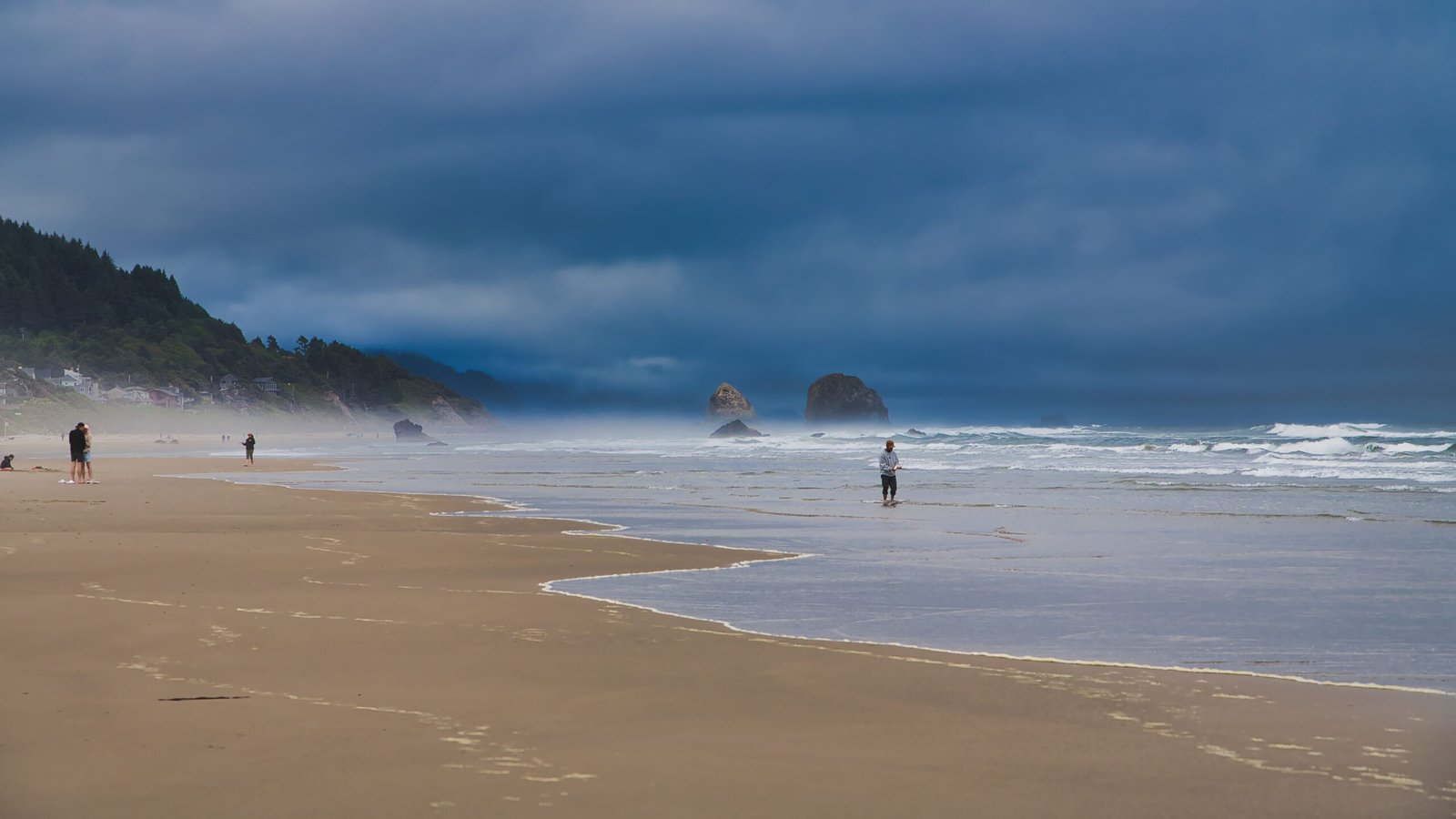 Stroll along Cannon Beach’s pristine sandy shoreline.