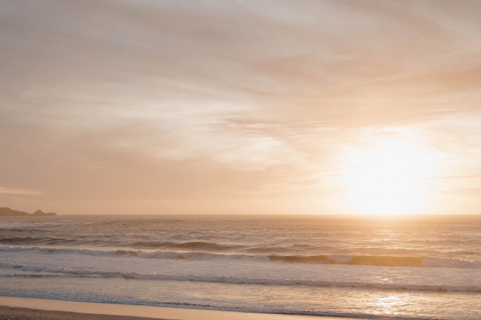 Stroll along Carmel Beach and enjoy stunning ocean views.
