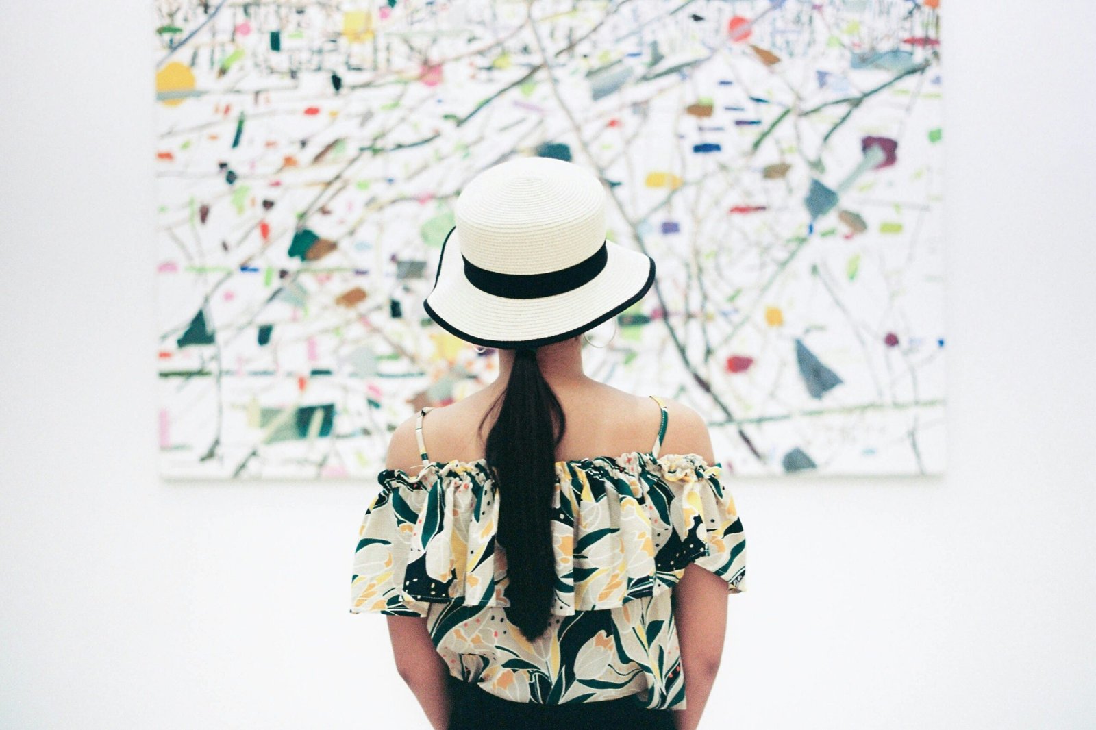 Discover the art galleries along Ocean Avenue, showcasing local artists.