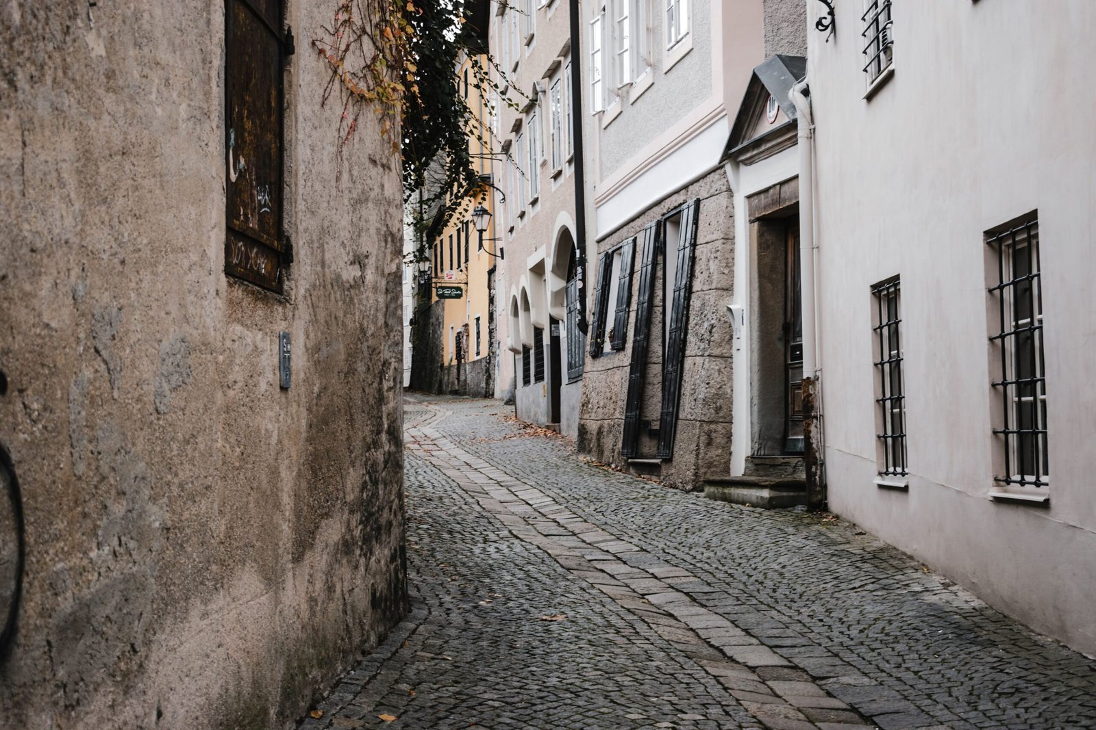 Stroll through the historic streets of Bethlehem’s Moravian District