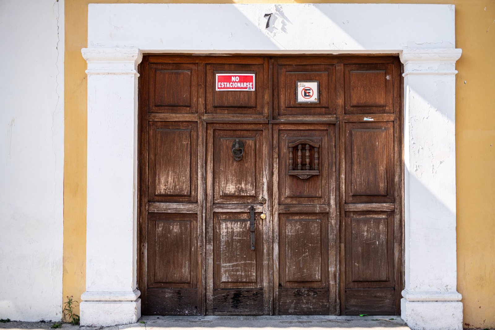 Wander through the colorful streets of Antigua’s historic downtown.