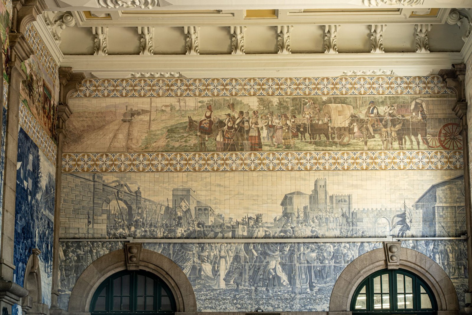 Explore the São Bento Railway Station and its famous azulejo tiles.