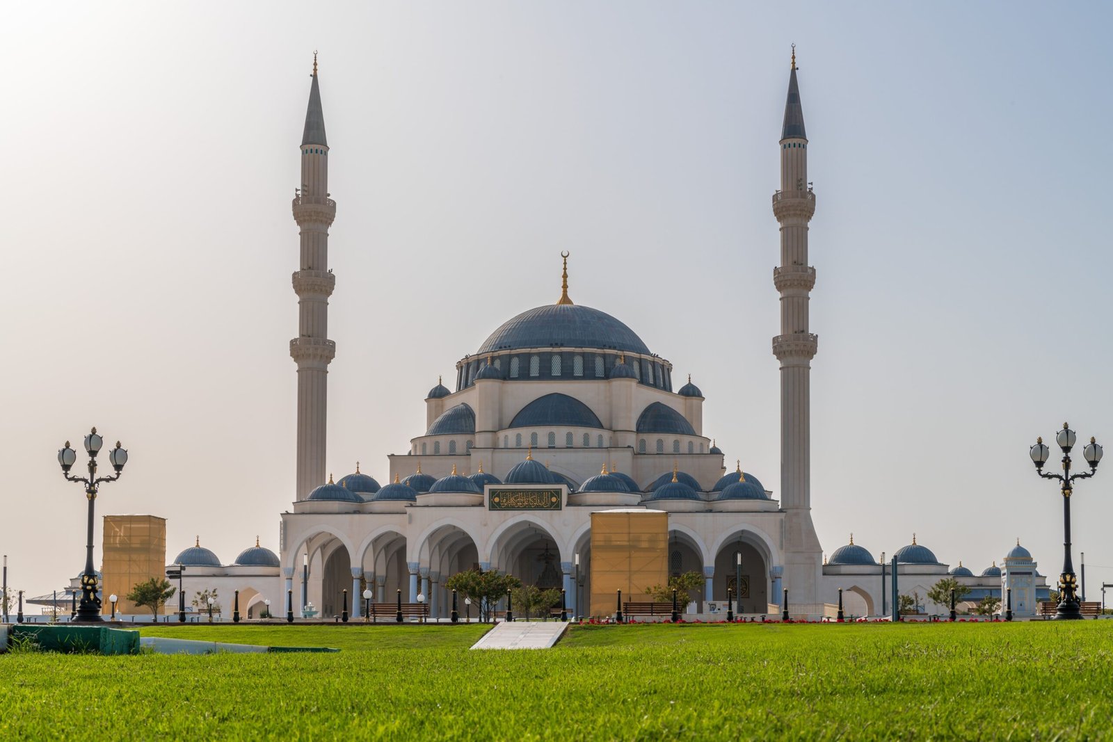 Take a guided tour of the Al Fateh Grand Mosque, one of the largest mosques in the world.