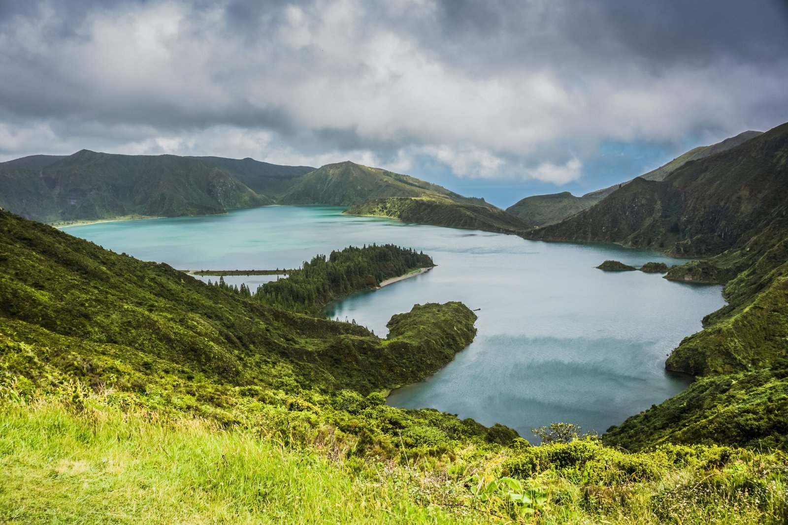 Explore the vibrant crater lakes of Lagoa do Fogo on São Miguel Island.