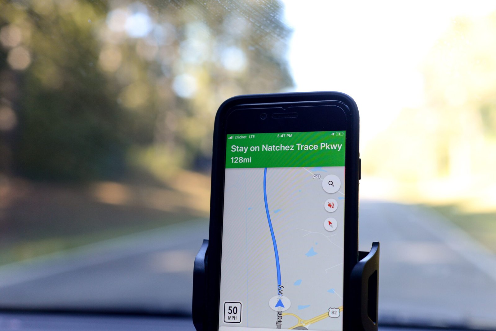 Take a scenic drive along the Natchez Trace Parkway
