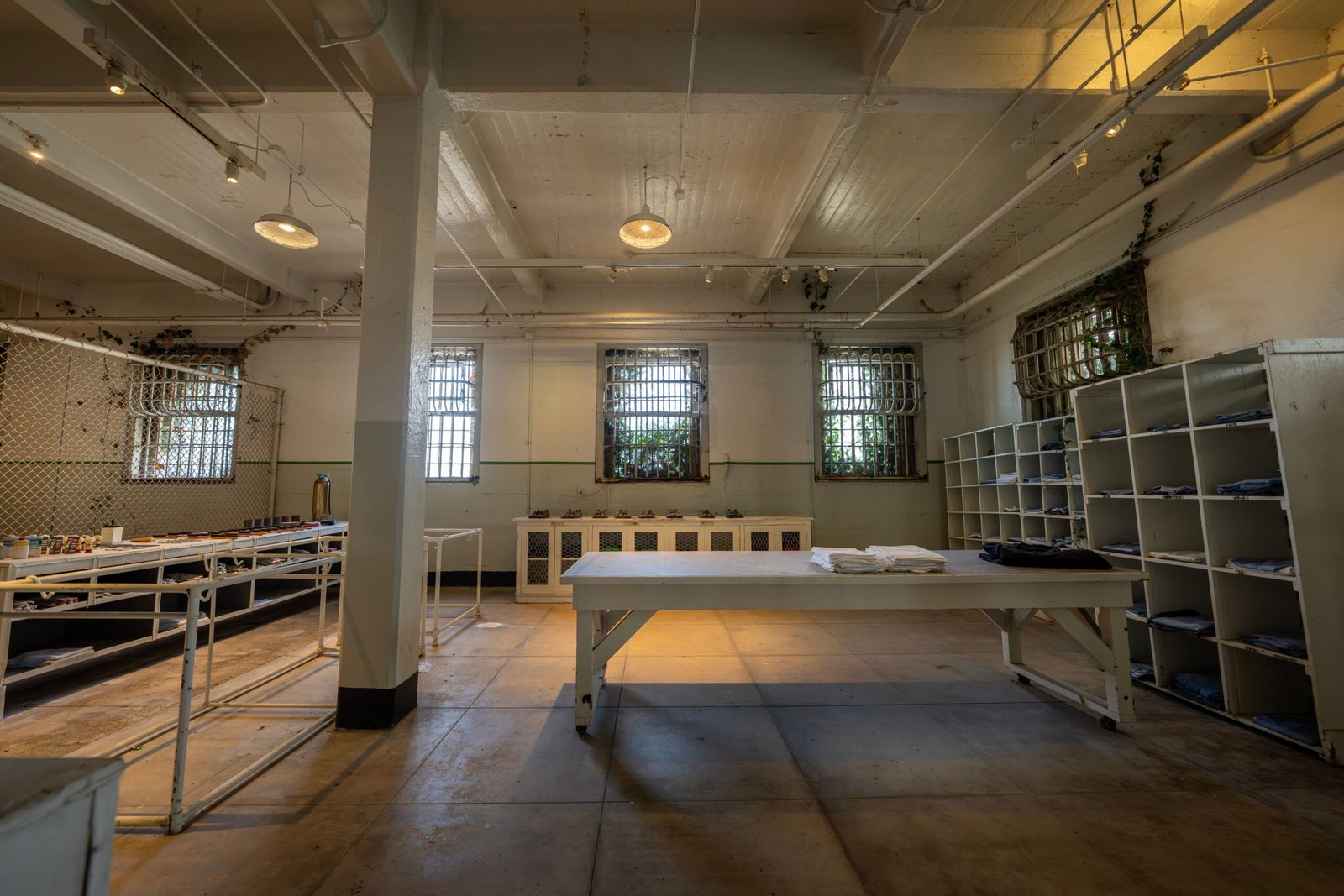 Wander through the secret gardens at the Alcatraz East Crime Museum.