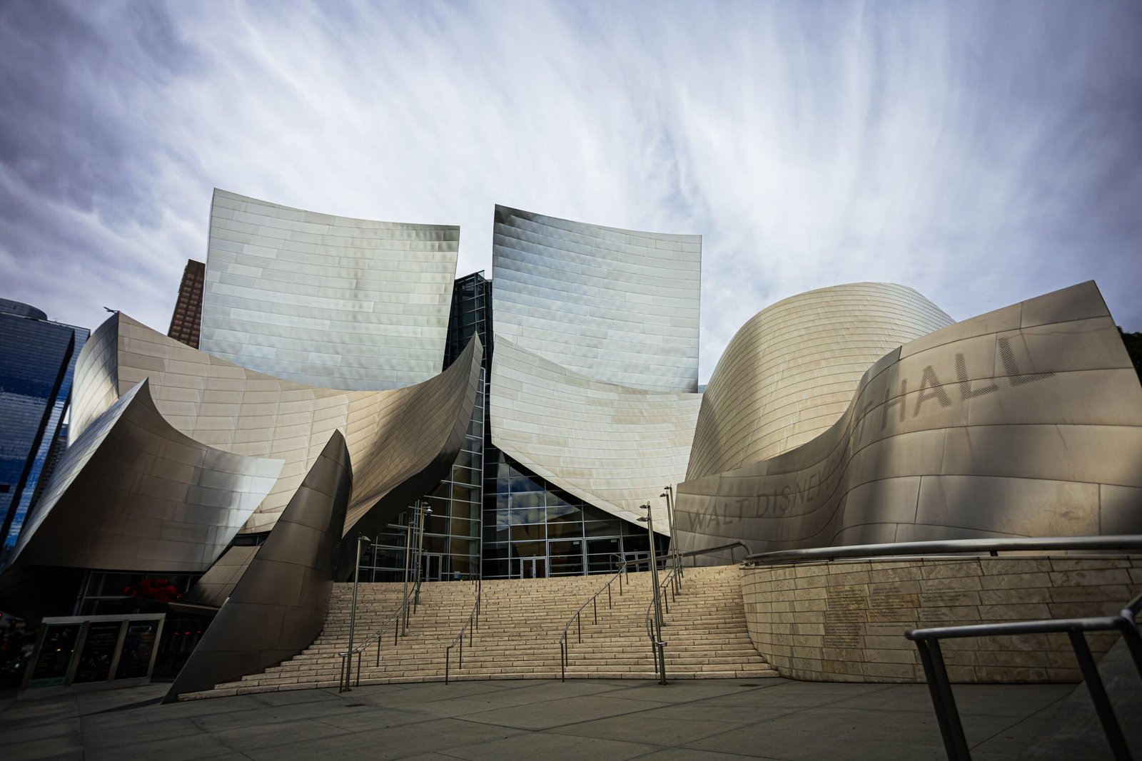 Take a tour of the Walt Disney Concert Hall’s stunning architecture