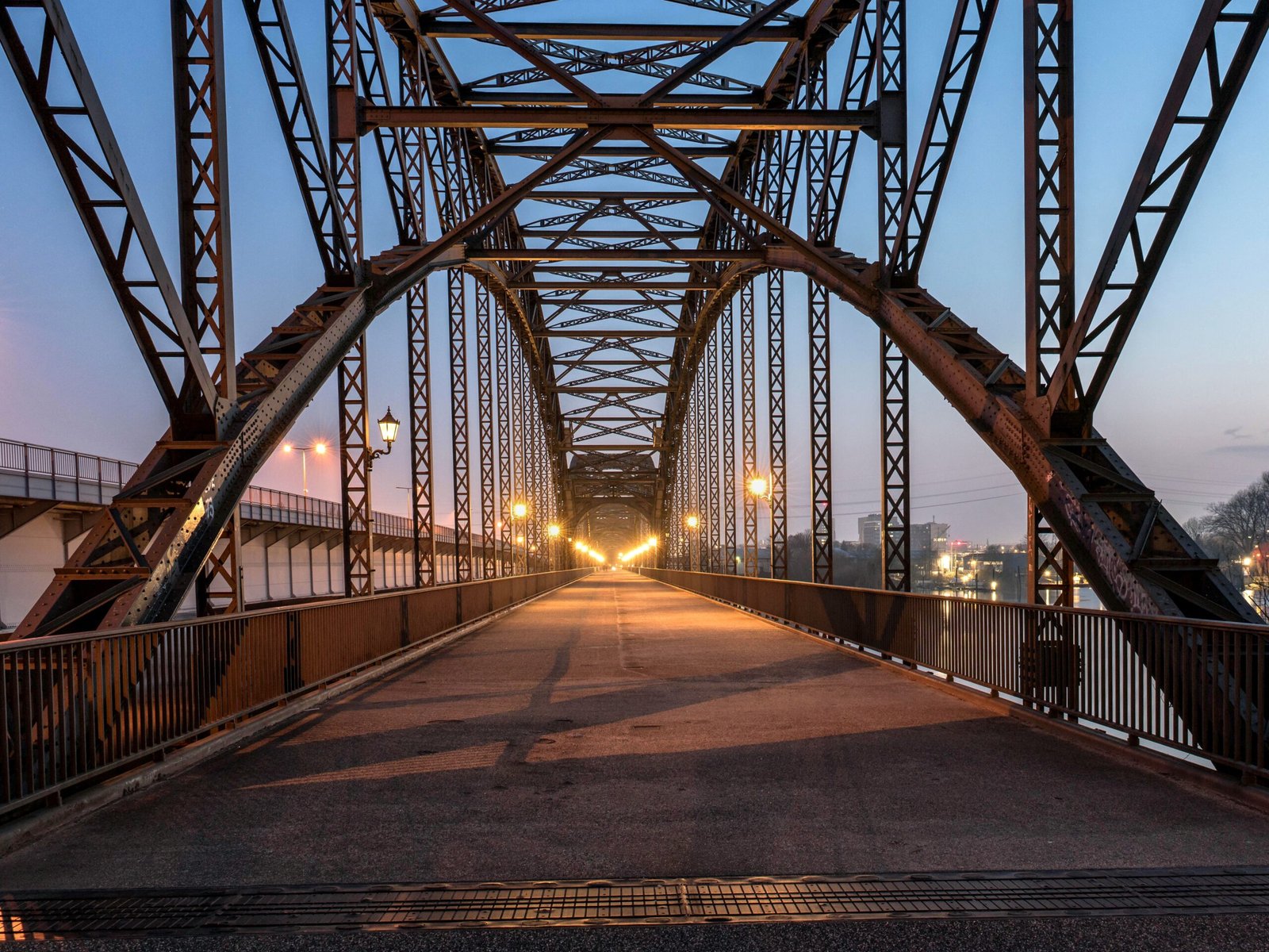 Explore the historic Y-Bridge, an iconic symbol of Zanesville.