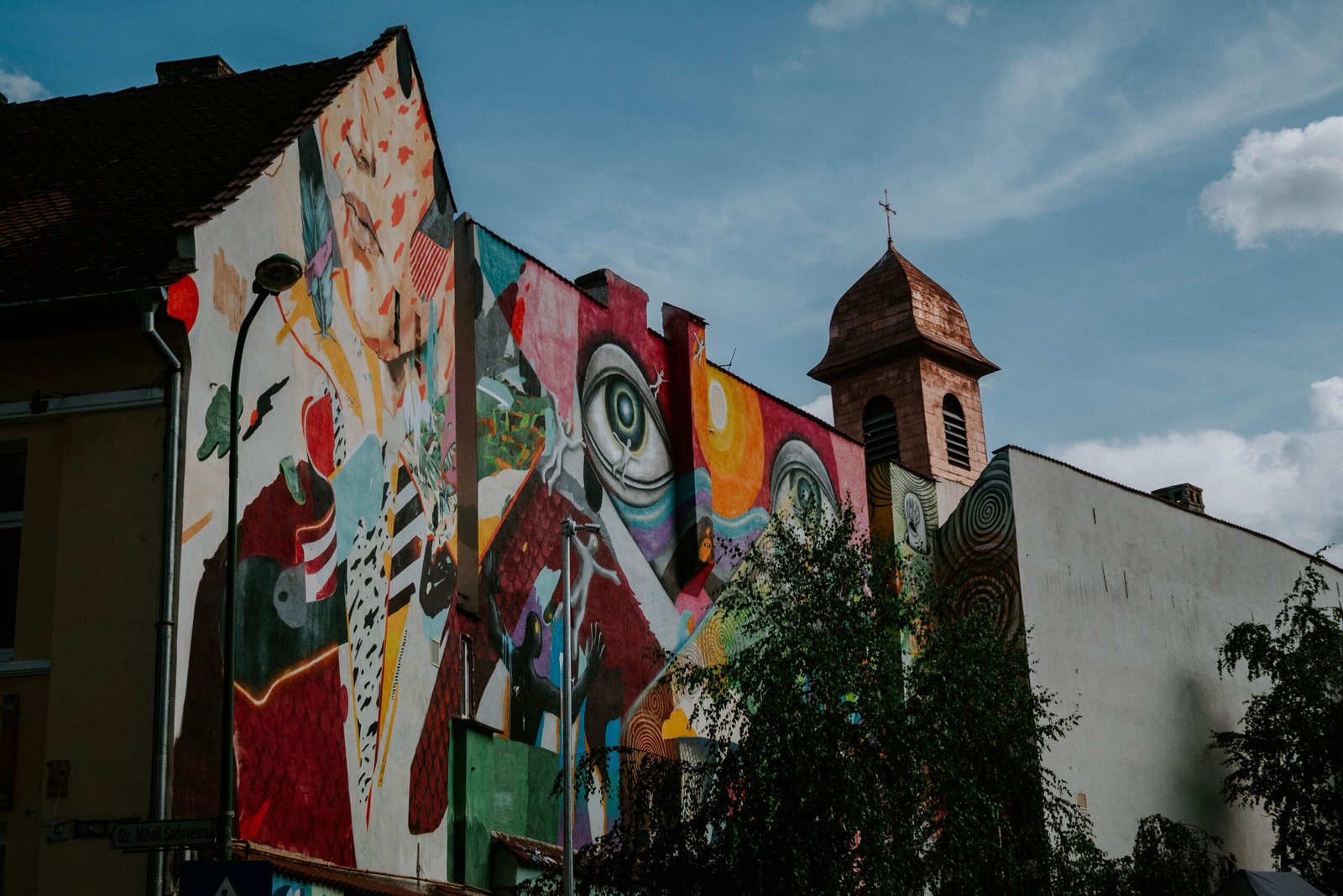 Discover the murals and street art in Over-the-Rhine (OTR) neighborhood
