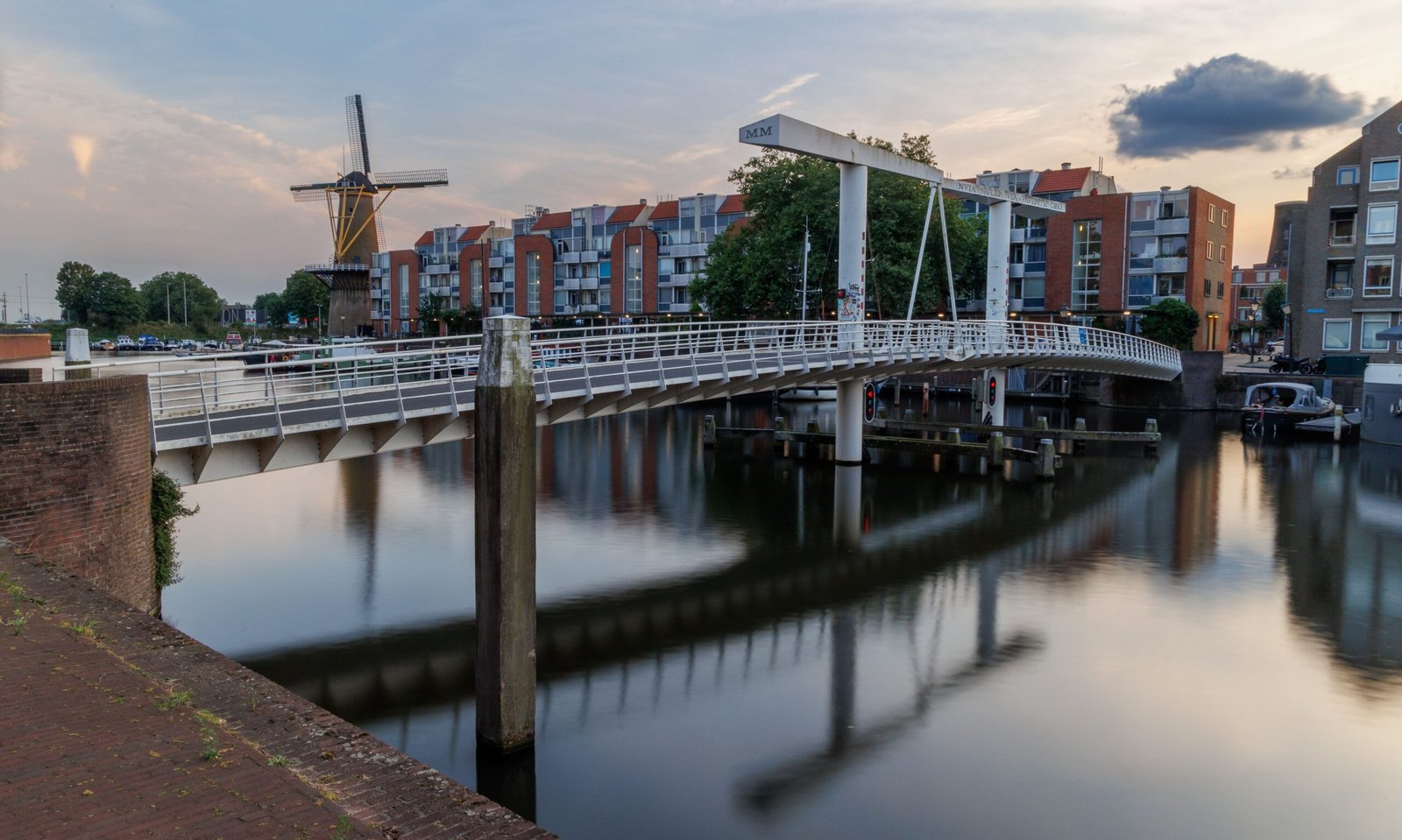 Take a stroll through the beautiful Delfshaven district