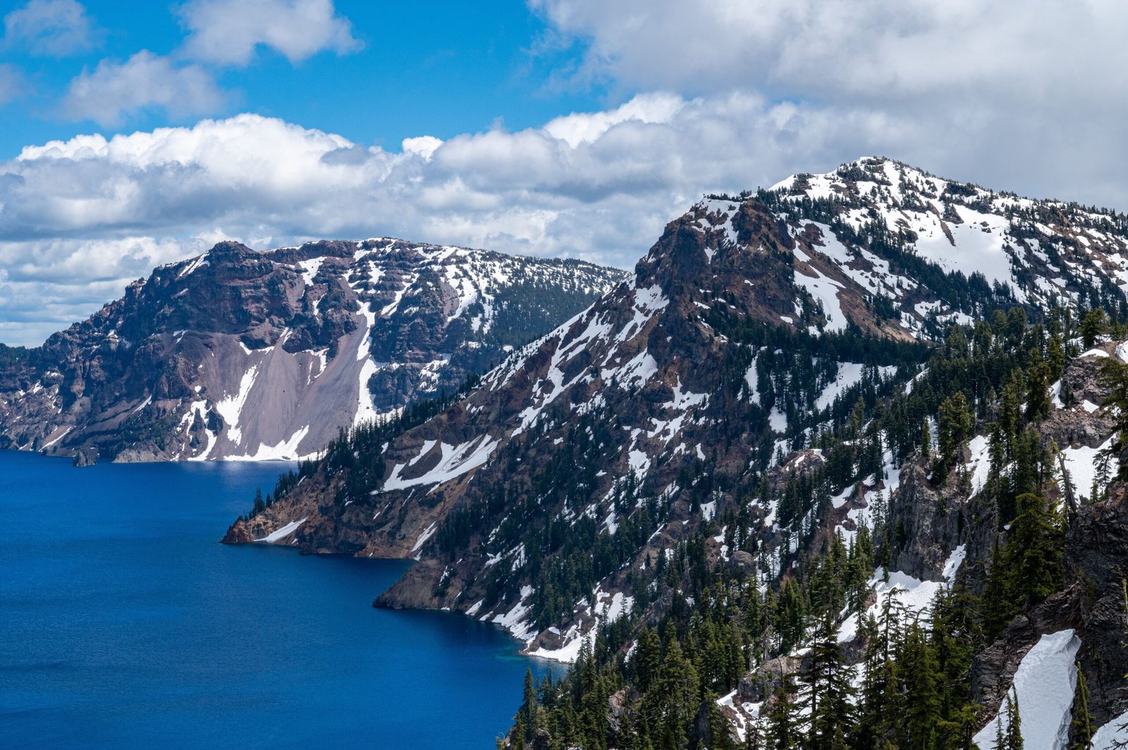 Explore the stunning landscapes of Crater Lake National Park