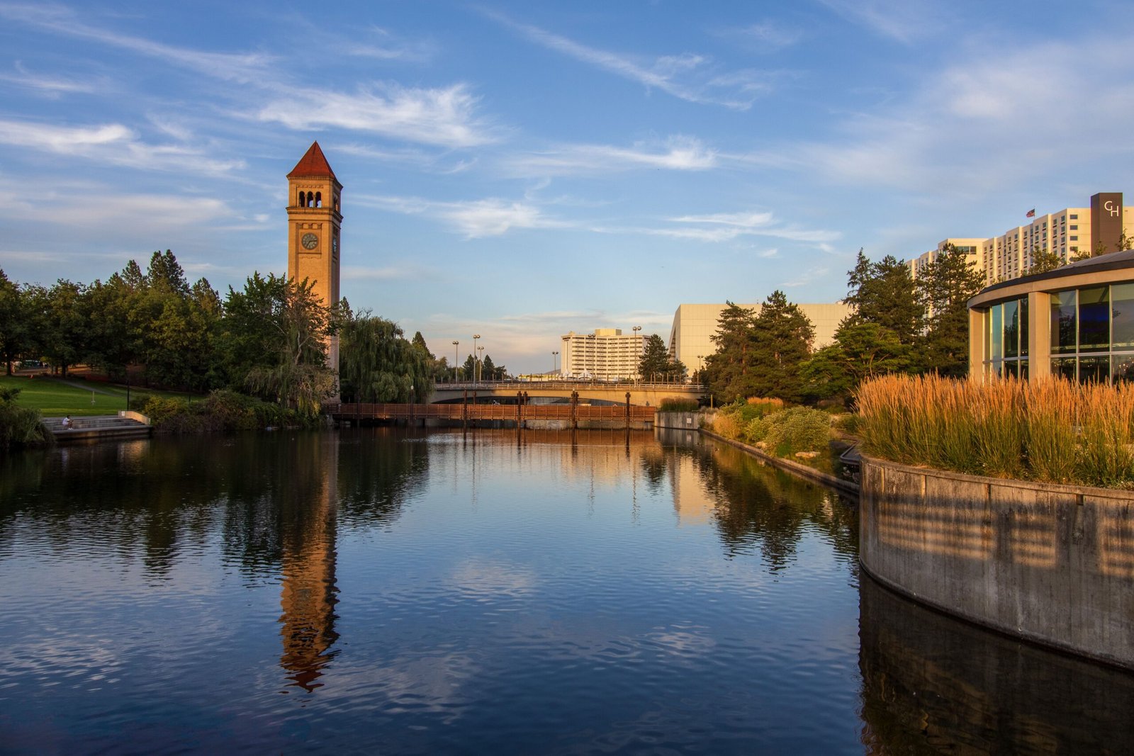Spend an afternoon at the Columbia Canal and Riverfront Park.