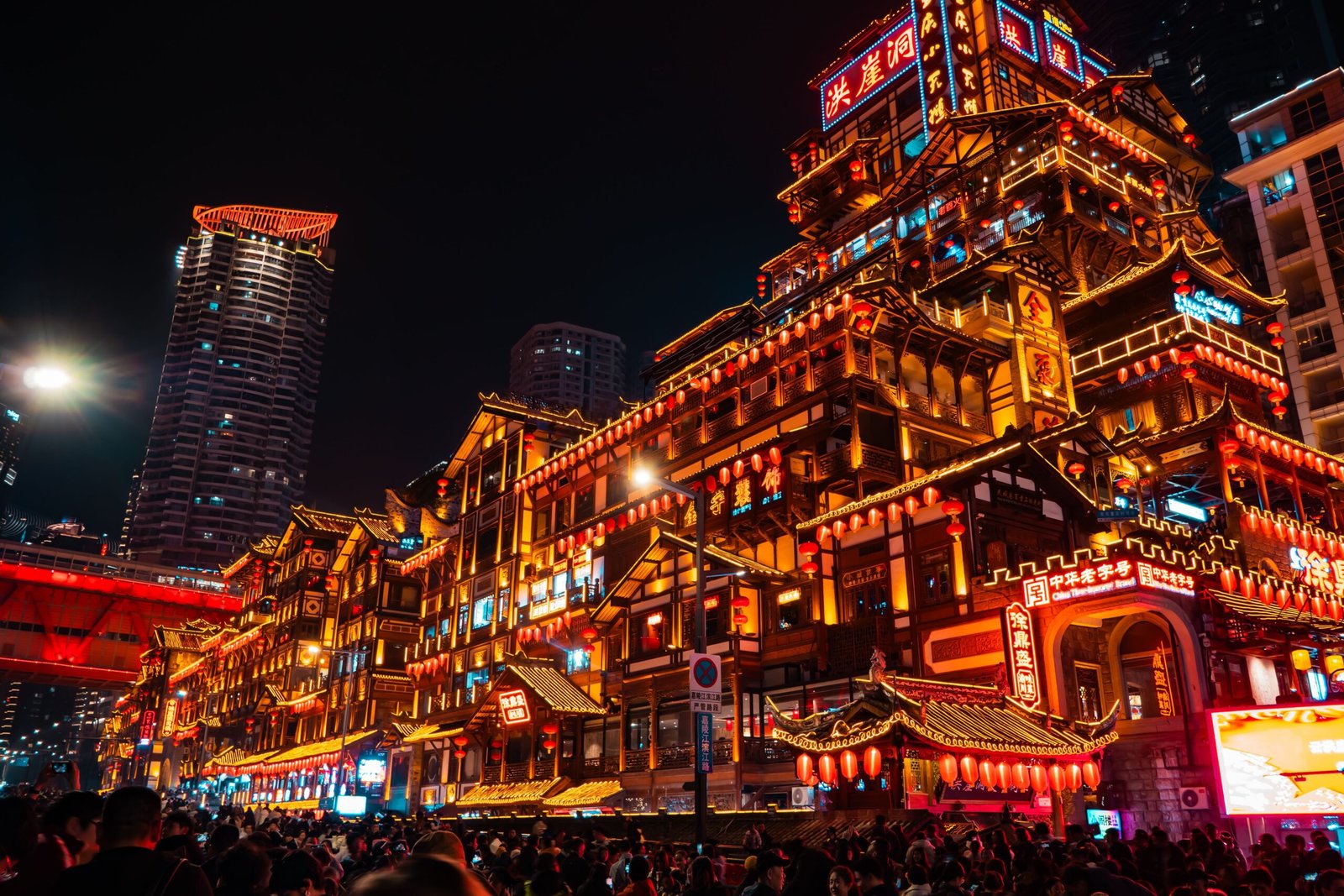 Explore the stunning Hongya Cave for unique architecture and dining