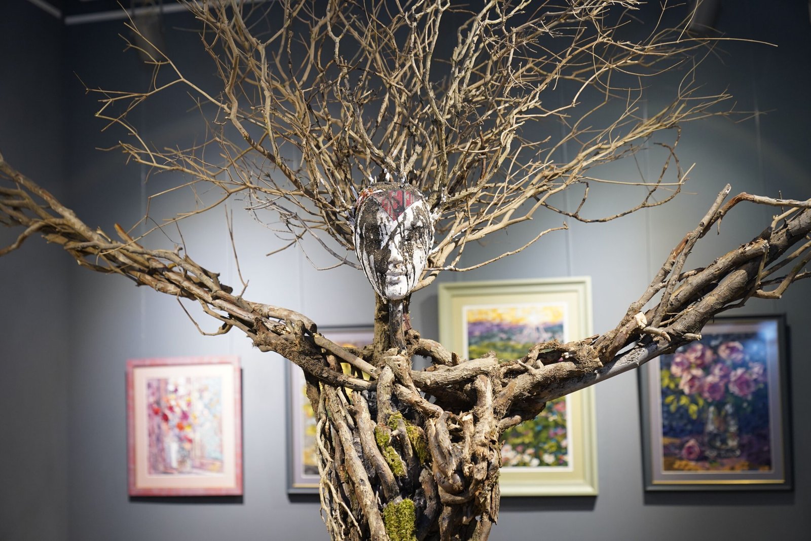Explore the unique art exhibits at the Mountainside Gallery.
