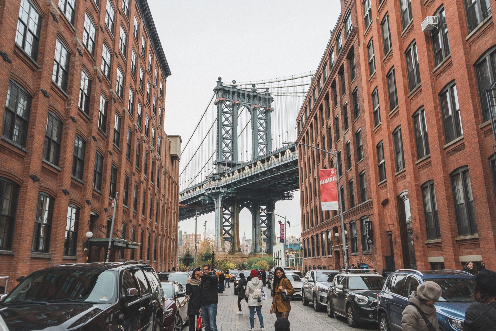 Sure! Here are the 25 best things to do in DUMBO, Brooklyn: