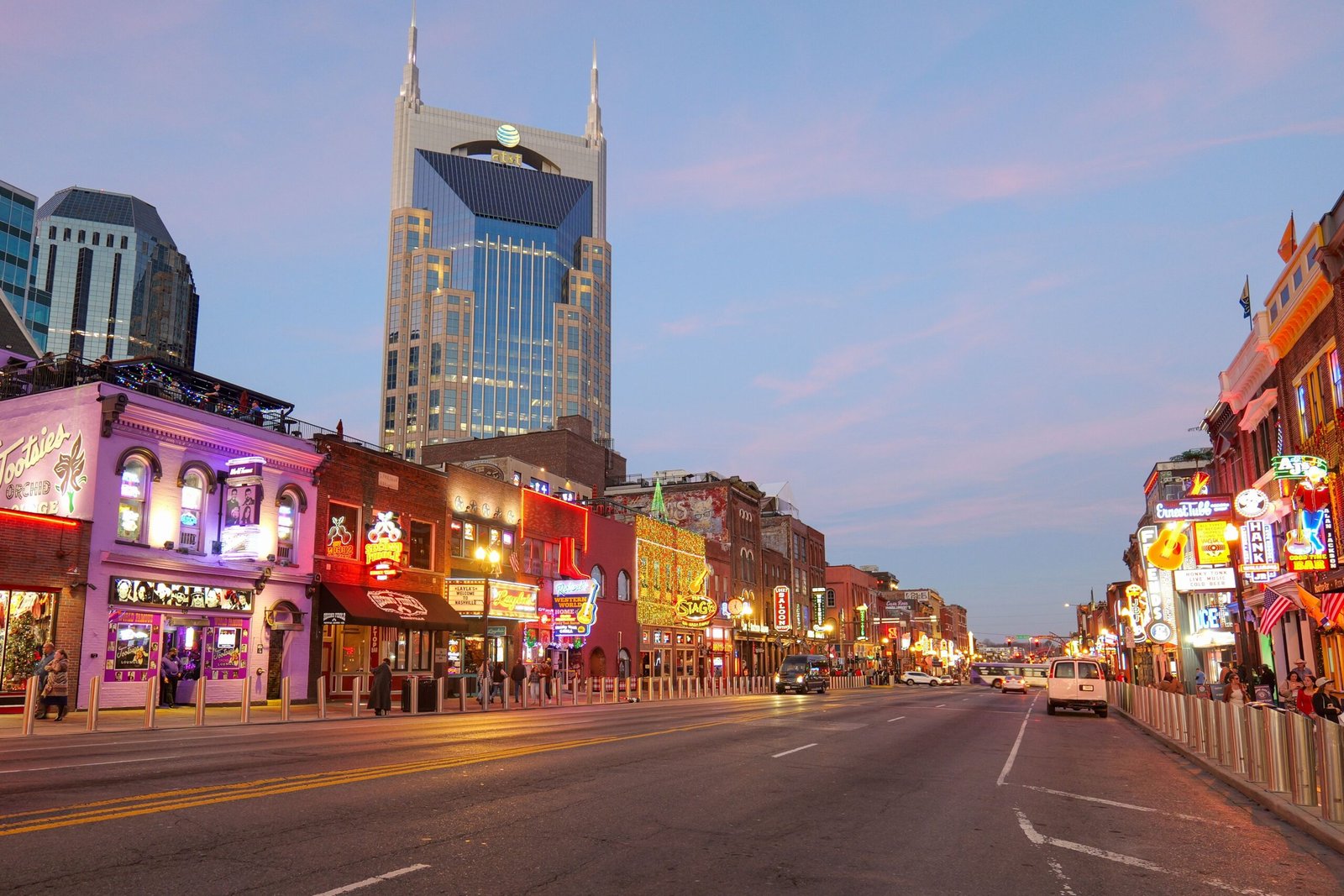 Certainly! Here are the 25 best things to do in Nashville with teens: