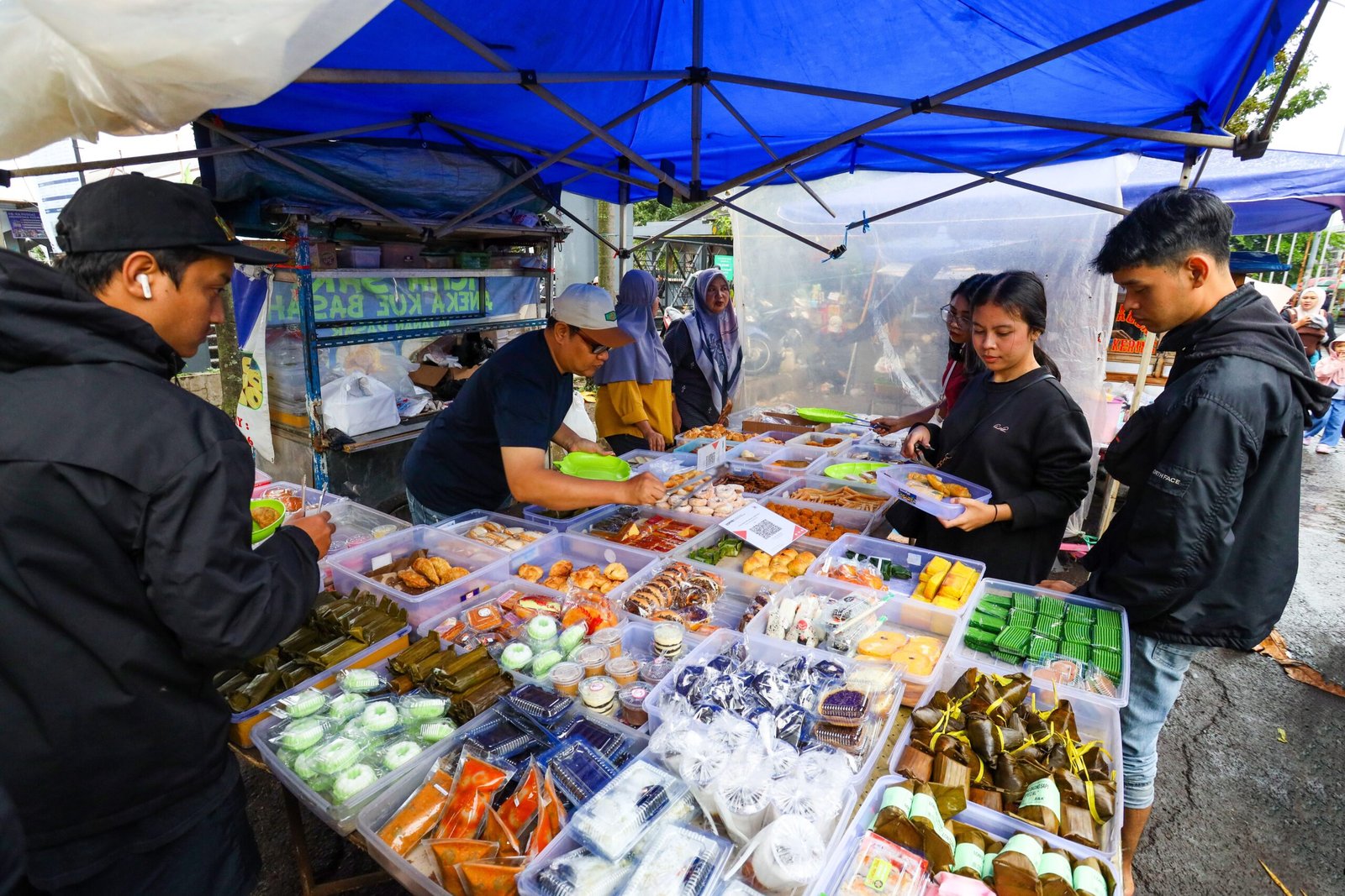 Visit the Time-Out Market for a culinary experience with diverse food vendors.