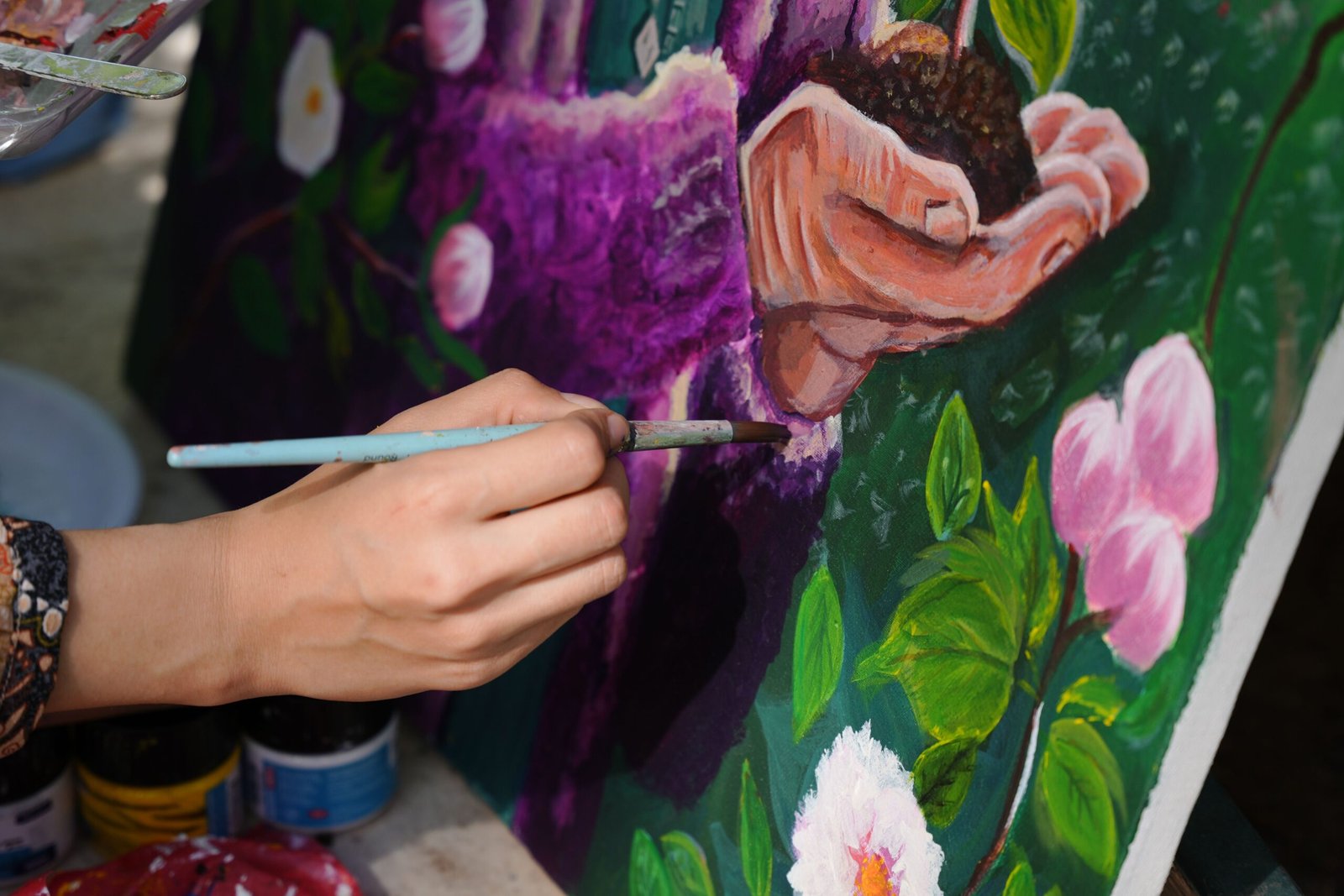 Discover art exhibits and local talent at the Allied Arts of Yakima.