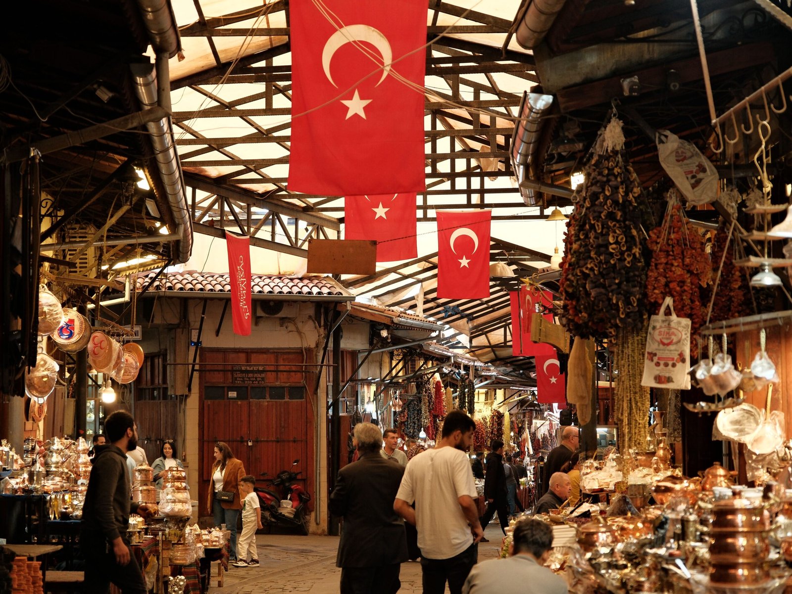 Discover the spice market at St. George’s Central Market.