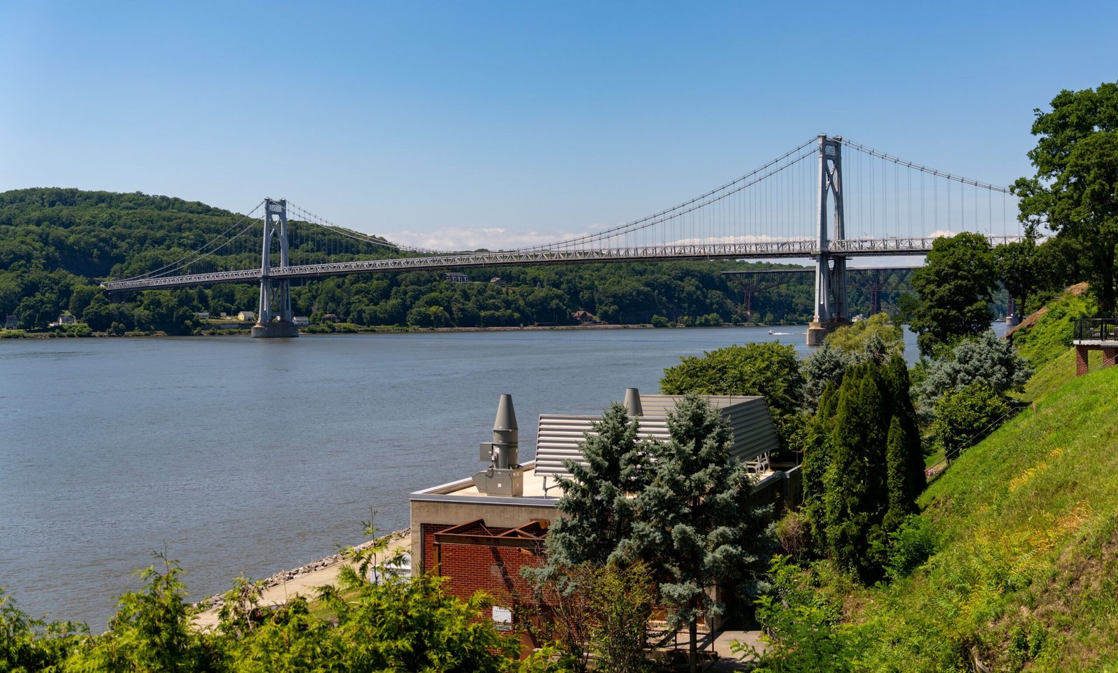 Sure! Here are 25 best and top things to do in Poughkeepsie: