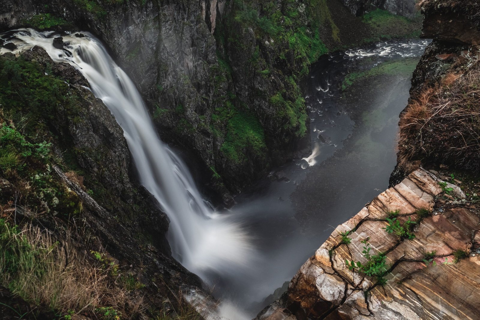 Explore the scenic Box Canyon Falls Park and witness the majestic waterfalls.