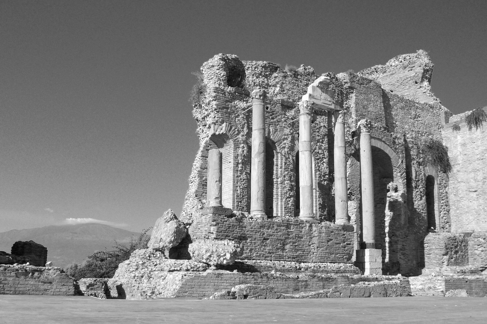 Attend a performance at the Teatro Antico di Taormina