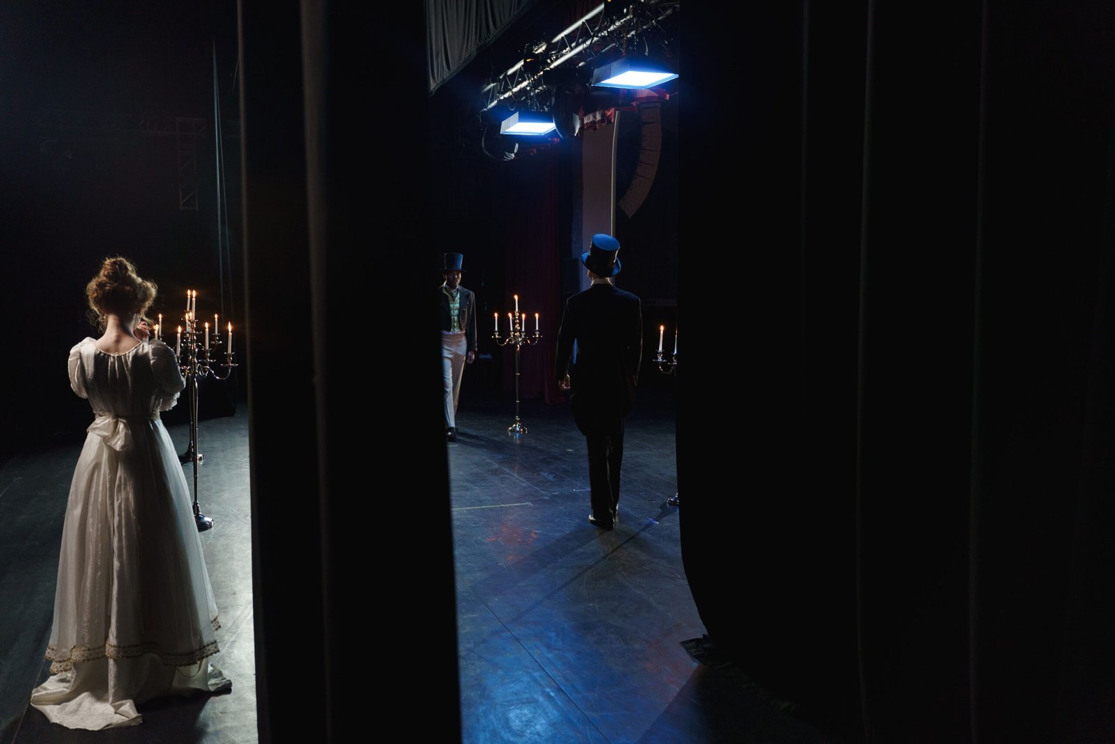 Explore the historic Barter Theatre and catch a live performance.