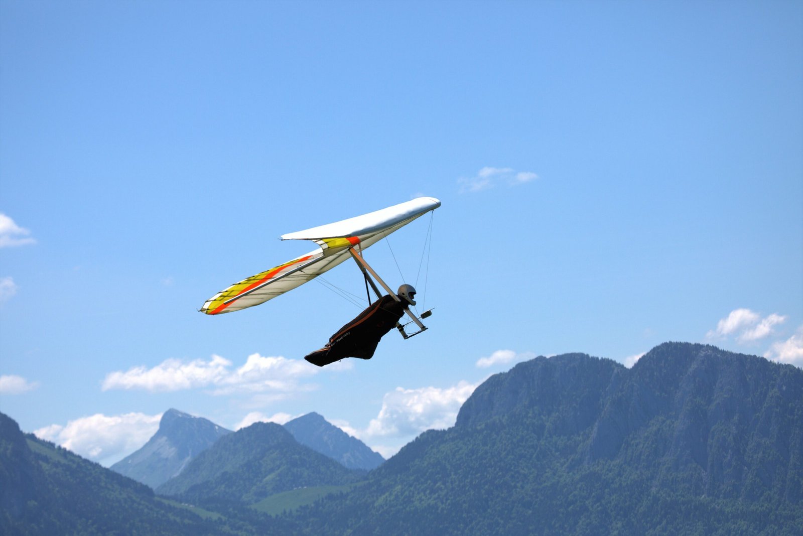 Go hang gliding at Jockey's Ridge State Park