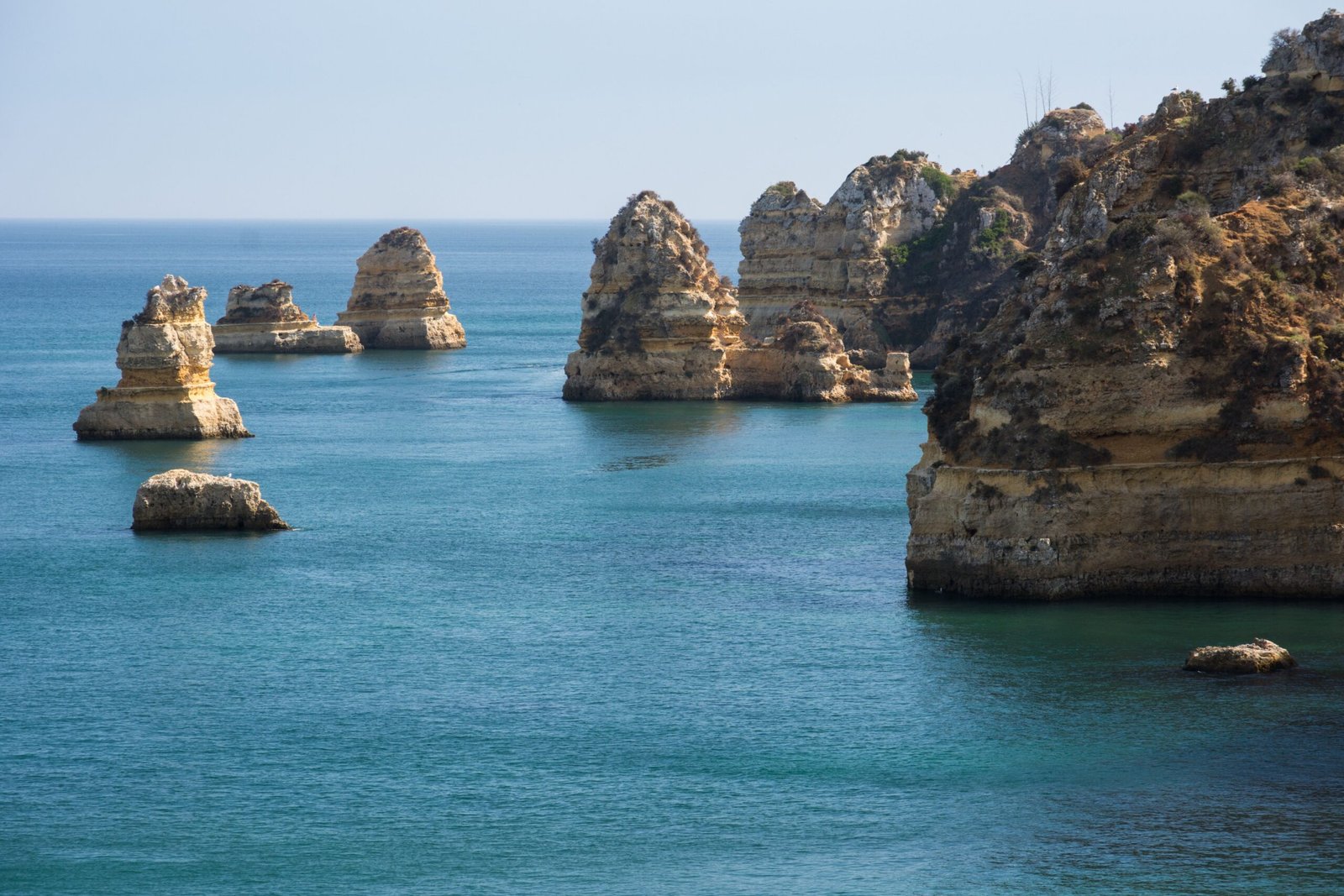Visit the stunning Ponta da Piedade rock formations